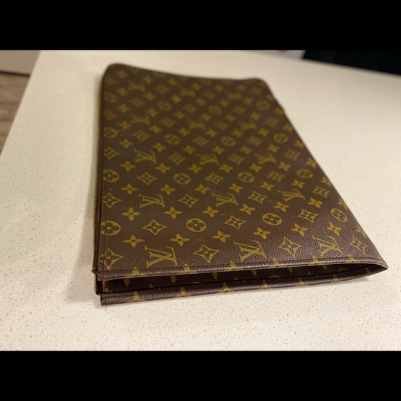Louis Vuitton Poche Documents Monogram Canvas - Picture 3 of 10